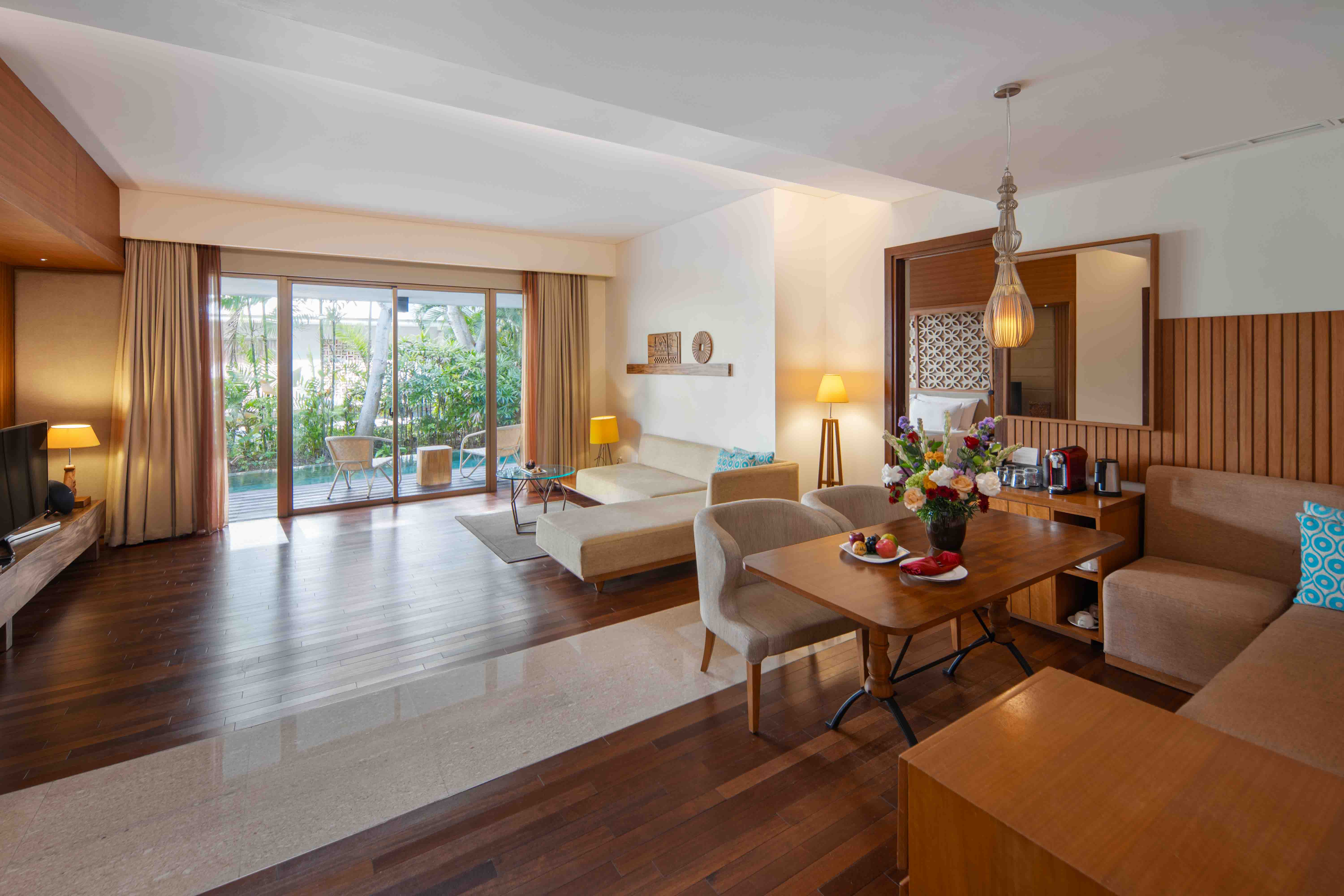 Two Bed Room Suite Garden View - Living area