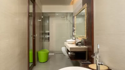 Deluxe Ocean View - Bathroom