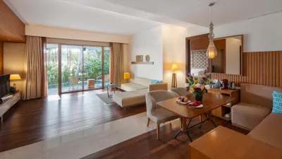 Two Bedroom Suite Garden View - Living area